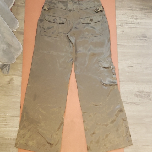 Green Silk Pants - Picture 5 of 7